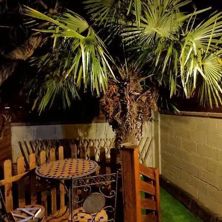 lodge LES MURIERS cabane de la tortue Bed and breakfast Prunelli-di-Fiumorbo